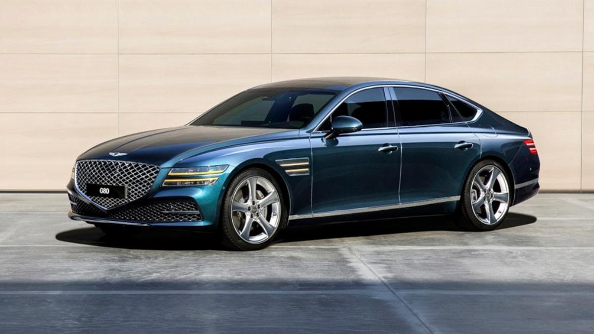 Luxury Sedan Features and Pricing